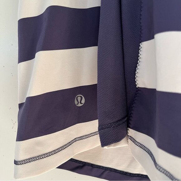 Lululemon Stuff your Bra Striped Navy White Padded Tank Top Crisscross Back 6 - Picture 6 of 8